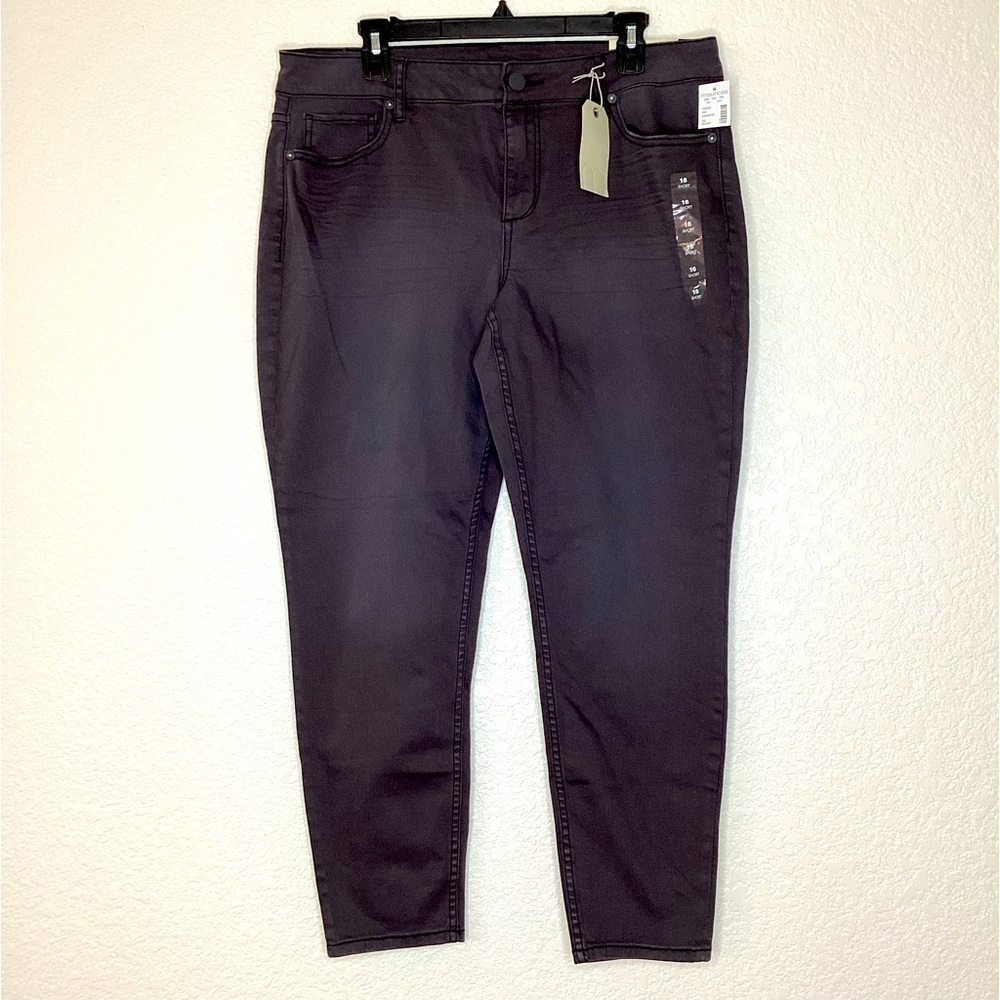 MAURICES PLUS‎ SIZE 16 16S SHORT BLACK JEANS SKINNY MID RISE PANTS